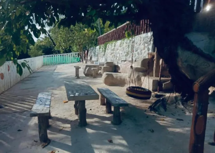 Seashore Garden Apartment